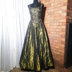 Vintage Jessica McClintock Formal Gown Iridescent Green Fitted Bodice - size 8